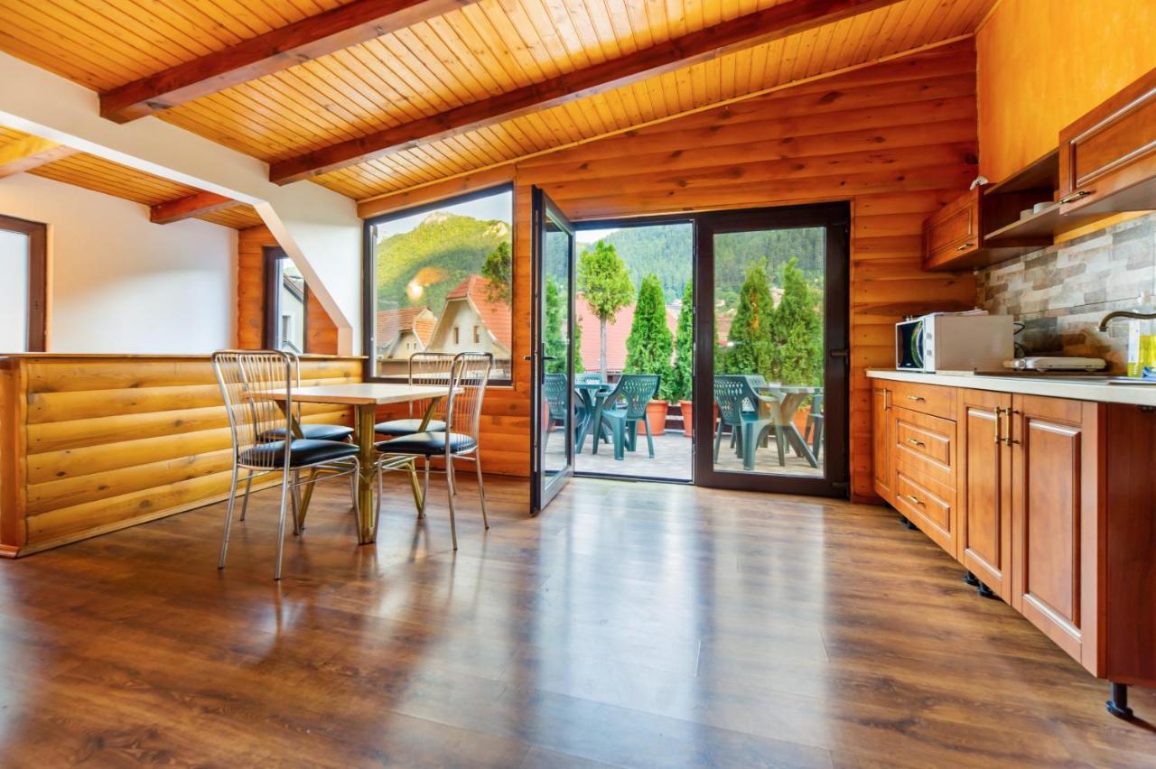 Apartamento Casa Ivett Braşov Exterior foto