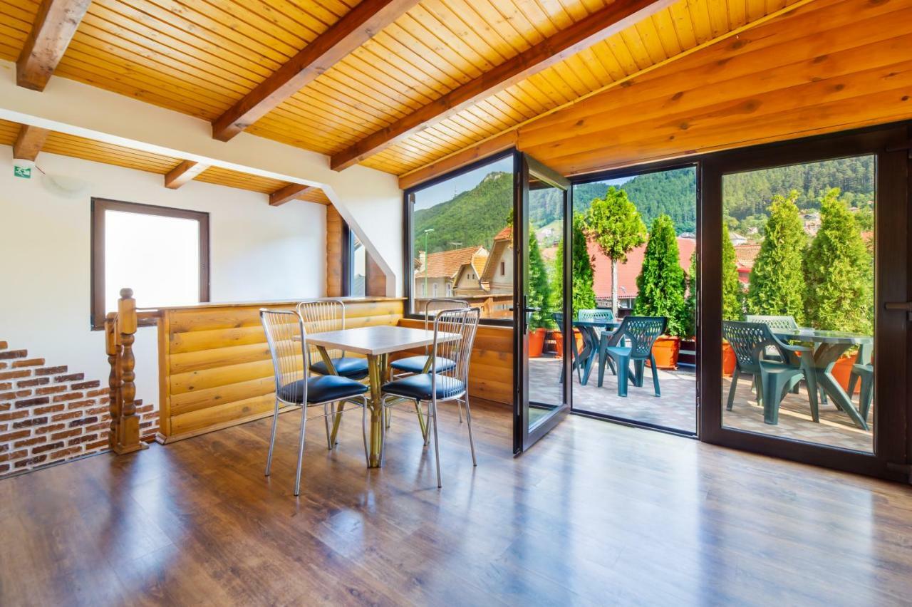 Apartamento Casa Ivett Braşov Exterior foto