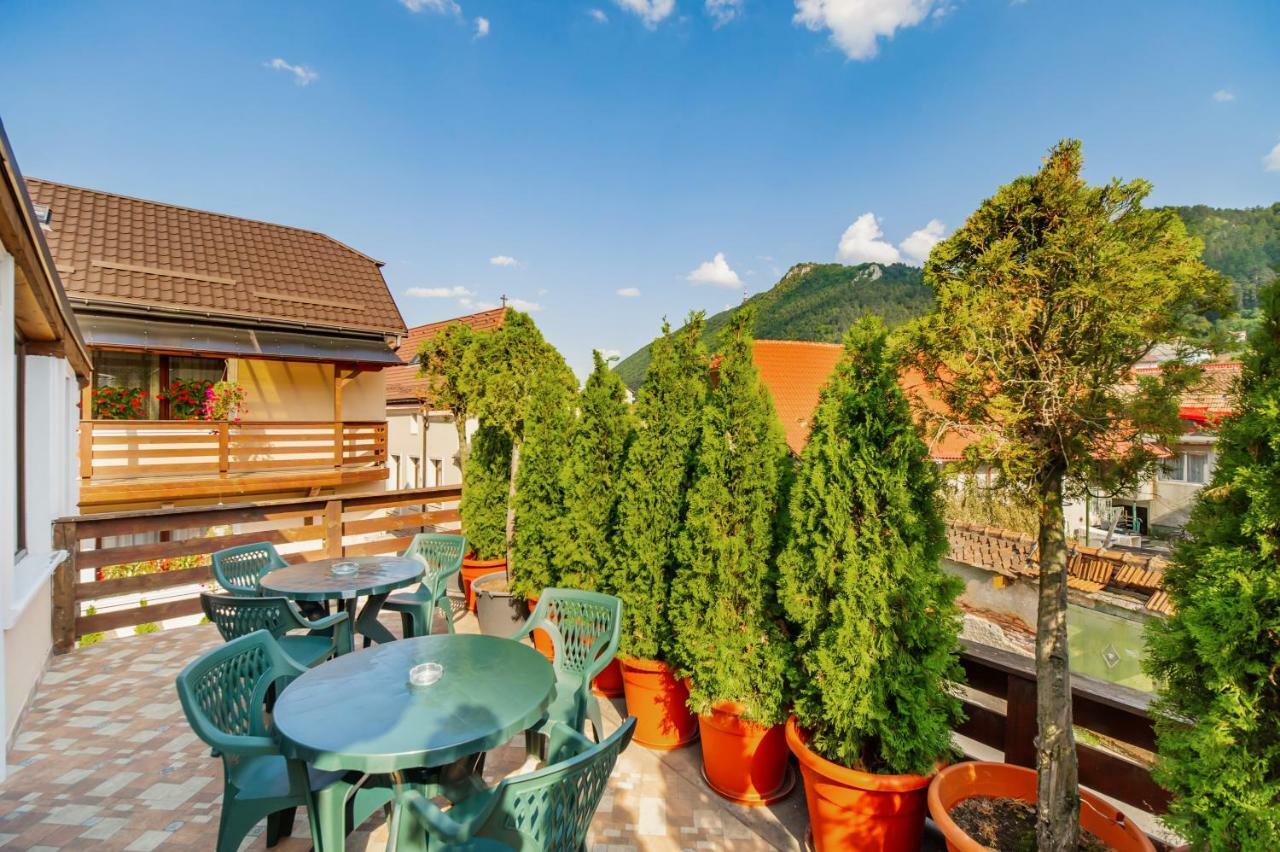 Apartamento Casa Ivett Braşov Exterior foto